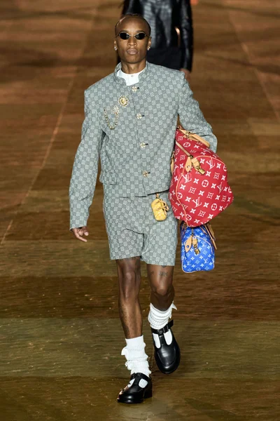 Look 68